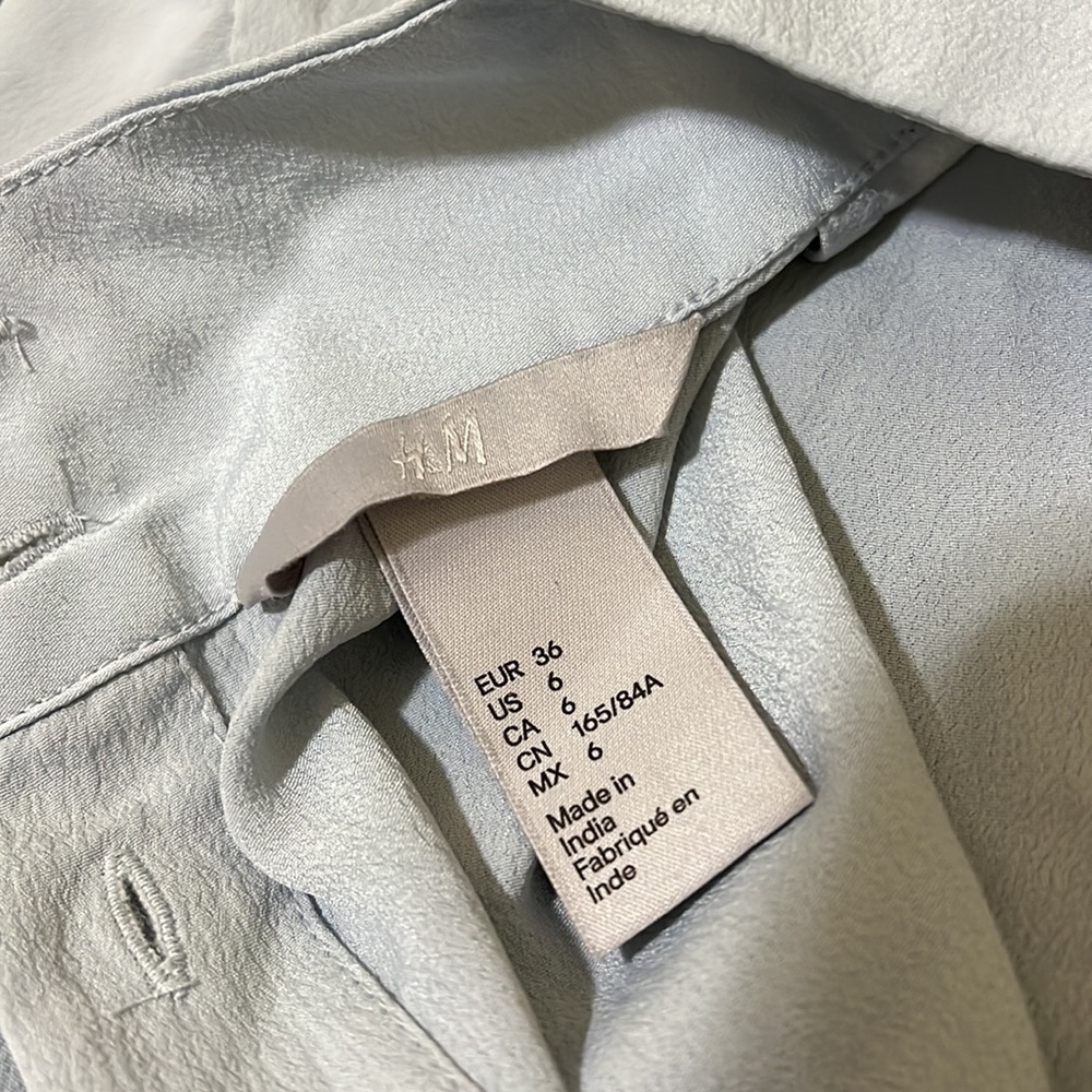 H & M Beautiful long sleeve Light Blue blouse. - Picture 9 of 11